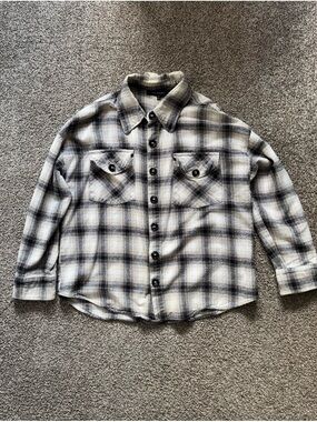 Blu Pepper Black & Beige Plaid Button-Down Shirt Jacket